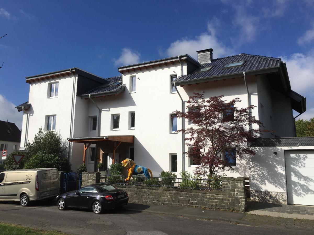 Stadtvilla Intzeplatz - Apartment Borkum Remscheid Exterior foto